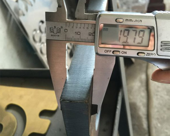 安全與日常維護(hù)激光切割加工的方式是什么？